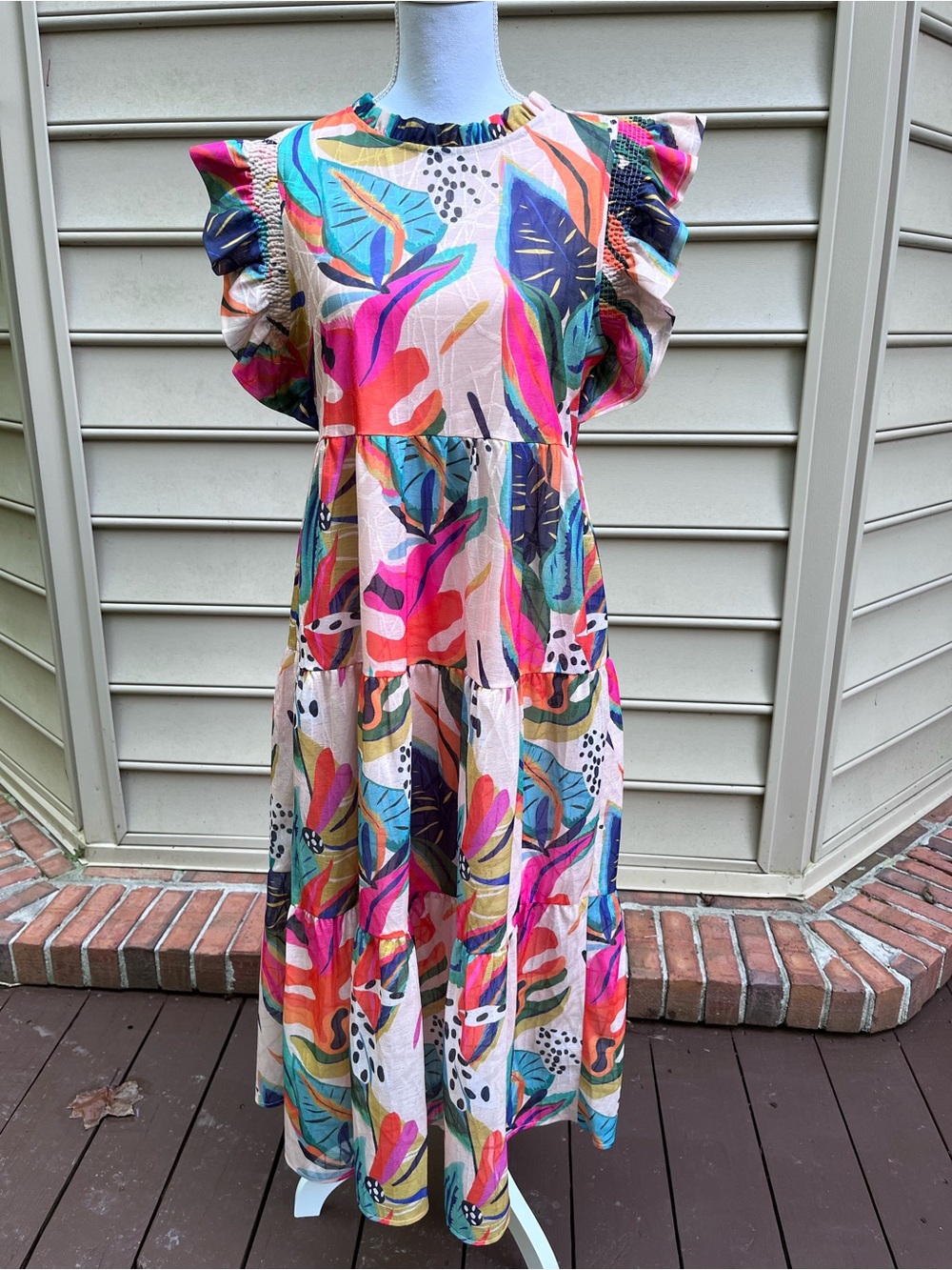 NWT Ruffle Sleeve Maxi Dress w/Pockets